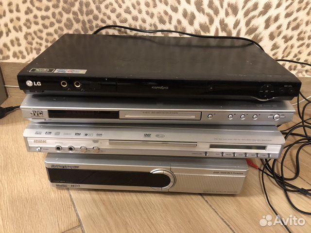DVD плееры 3 шт и ресивер