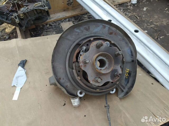 Задний правый кулак ступица сапфа Nissan Murano z5