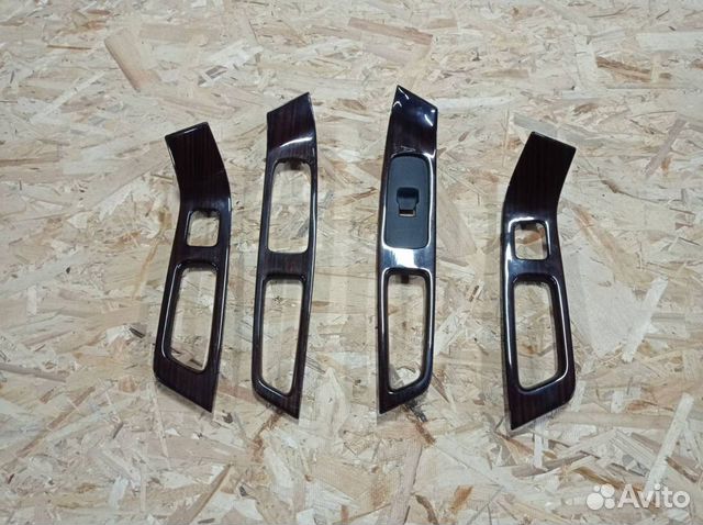 Volvo S60 декоративные накладки обшивок дверей