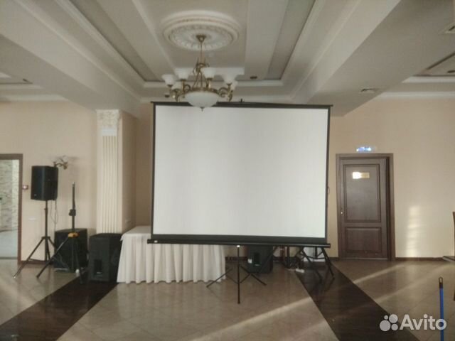 Прокат Экран для проектора - проектор