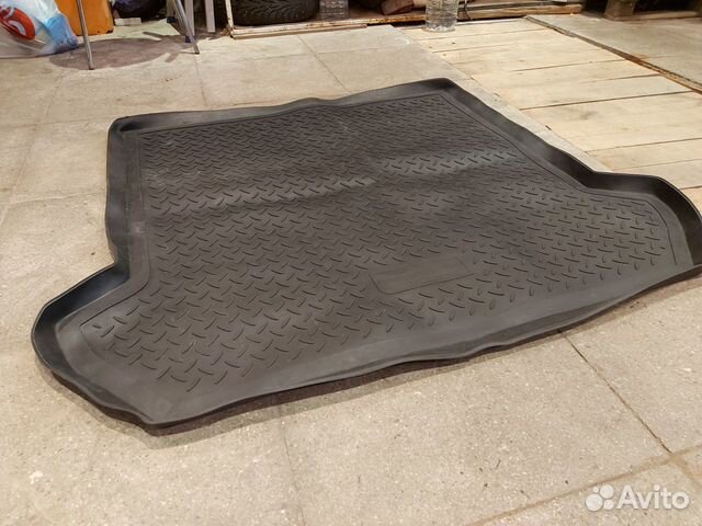 Продам ковер багажника для Вольво хс 90 (2008-15)