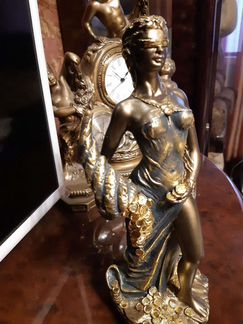 Статуетка фортуна из мрамора