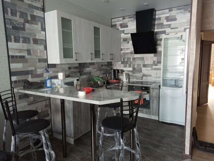 2-к. квартира, 72 м², 6/17 эт.