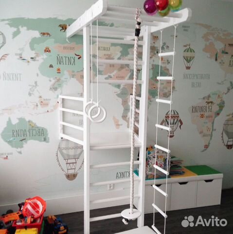 Спортивная шведская стенка из дерева