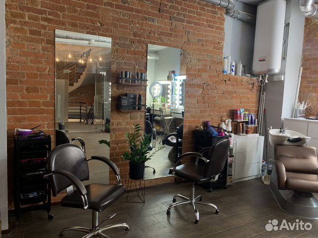 Сдам в аренду парикмахерское кресло