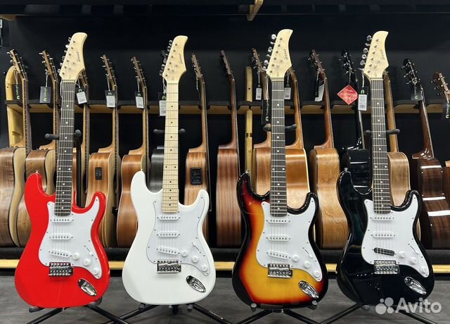 Электрогитара с комплектом (новая)