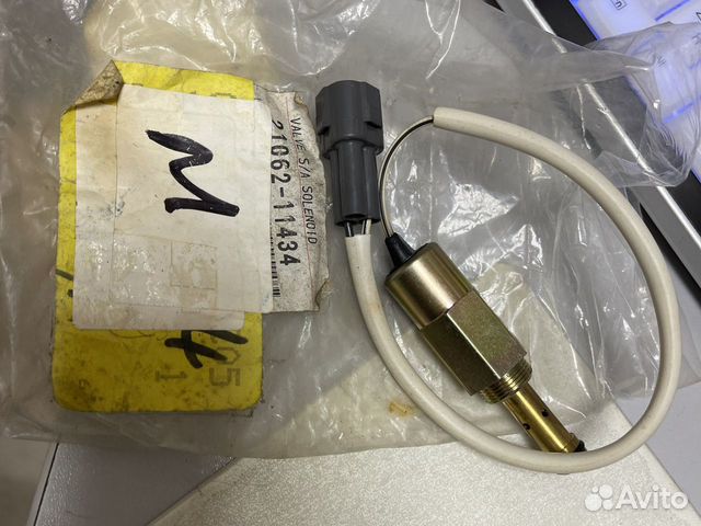 Электромагнитный клапан Тойота 21062-11434