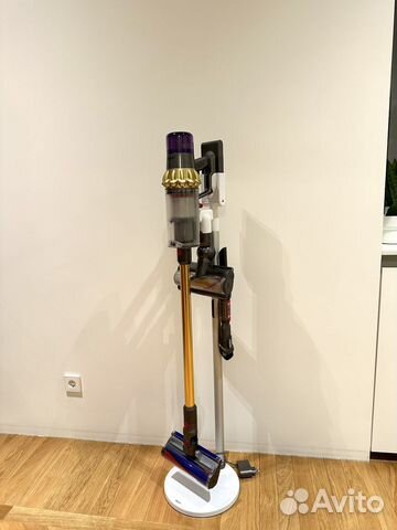 Dyson Absolute Pro V11 gold