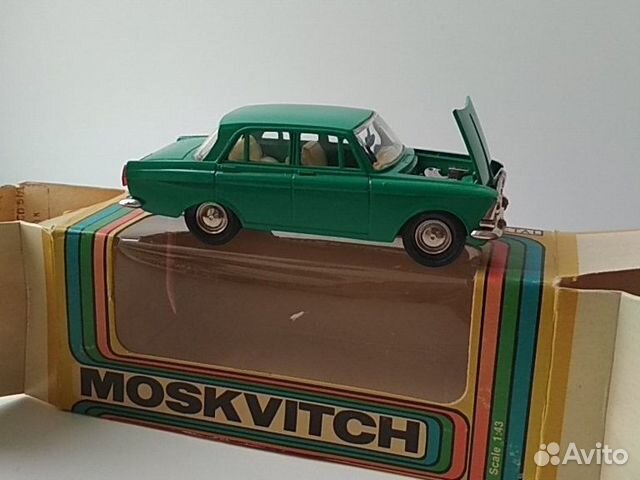 Модель автомобиля 1:43