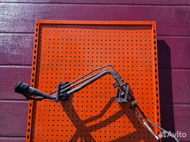 Горловина топливная Toyota Prius w20