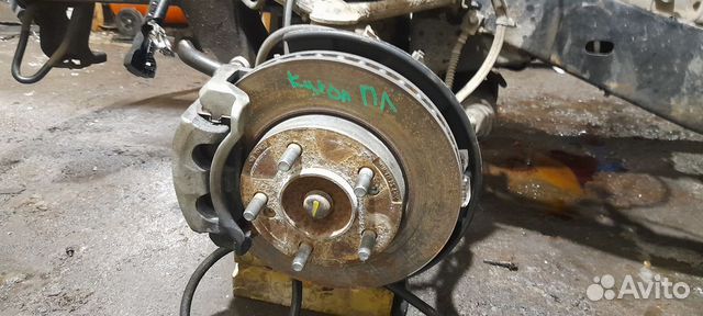 Кулак поворотный левый SsangYong Kyron