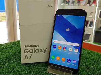 Смартфон Samsung Galaxy A7 2017 3/32 (Гарантия)