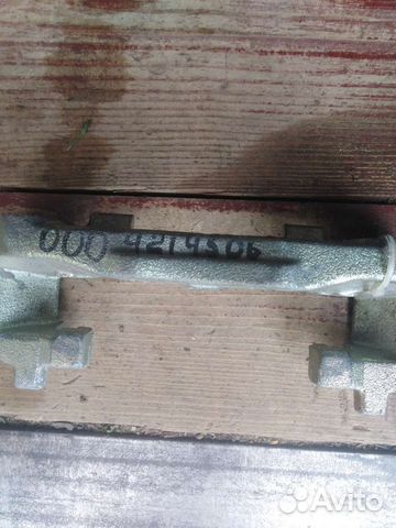 Скоба суппорта Мерседес спринтер