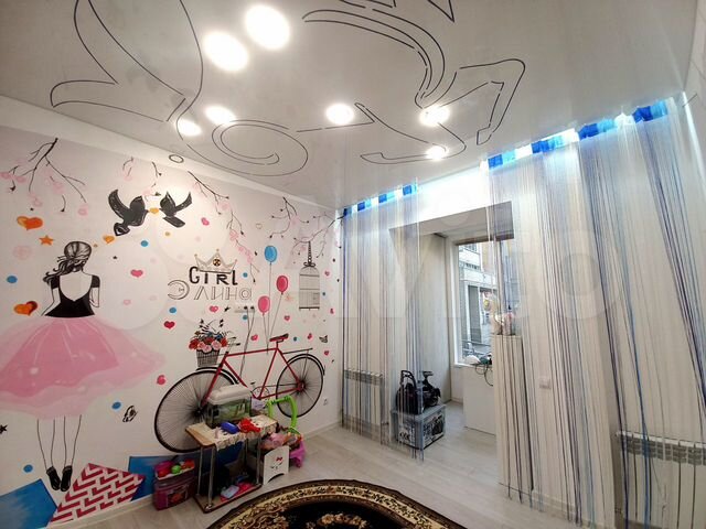 2-к. квартира, 72 м², 1/10 эт.