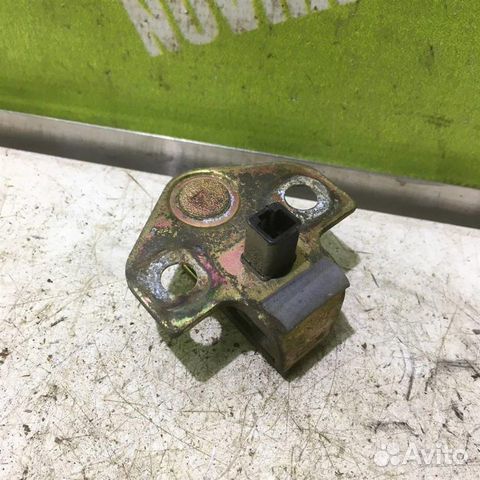 Ответная часть замка двери Форд Мондео 3