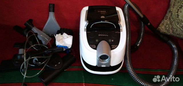 Моющий пылесос Bosch BWD421PRO