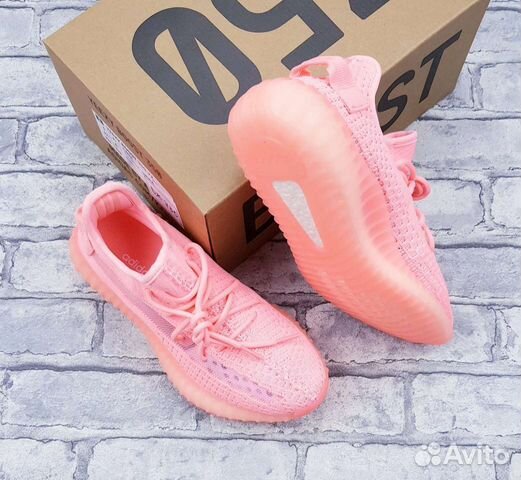 Женские кроссовки Adidas Yeezy Boost 350