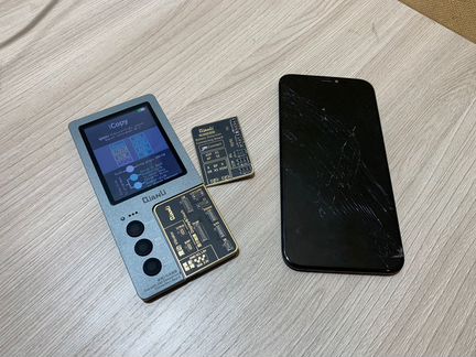 Ремонт телефонов iPhone в Омске. Программатор