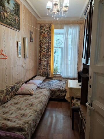 Комната 10 м² в 5-к., 3/5 эт.