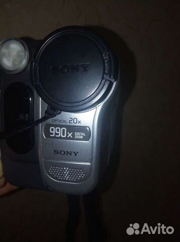 Продам видеокамеру sony handycam