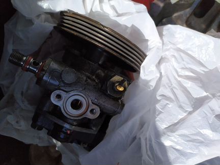 Насос гура Mitsubishi eclipse 2g