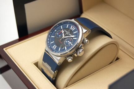 Часы Ulysse Nardin Maxi Marine Chronograph