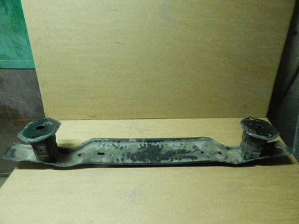 Усилитель заднего бампера BMW 1 F20