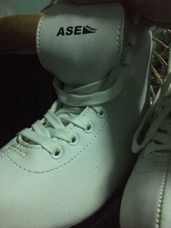 Коньки детские 30 размер