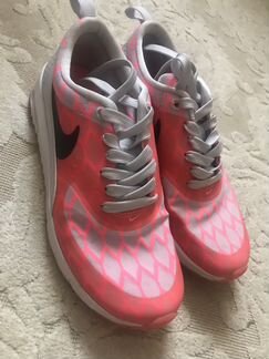 Кроссовки Nike