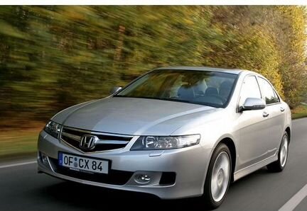 Накладка передней панели рестайлинг Honda Accord 7