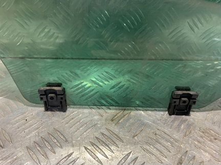 Стекло заднее правое Citroen C3 2 1.6 2013