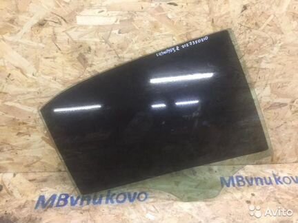 Стекло заднее мерседес 212