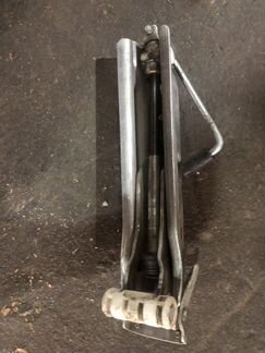 Домкрат на Ауди Audi A8 А8 4E 2003-2009 4E0011031A