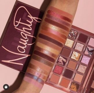 Huda Beauty палетка Naughty