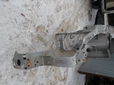 Передняя правая четверть Мазда CX-7 серая