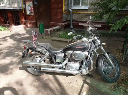 Honda vt 750