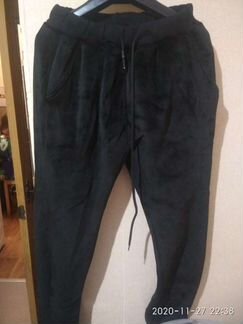 Женский спортивный костюм