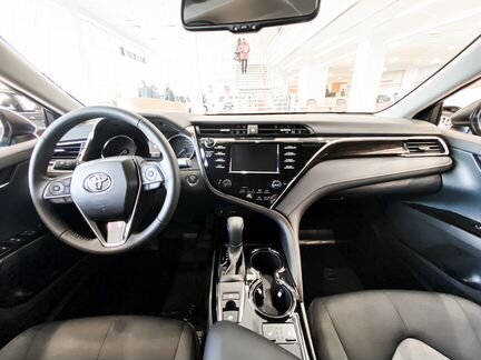 Toyota Camry 2.5 AT, 2020