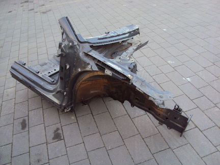 Передняя четверть левая и правая на Audi TT 8S