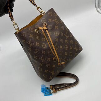 Сумка Louis Vuitton