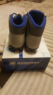 Детские лыжные ботинки Nordway 34 р