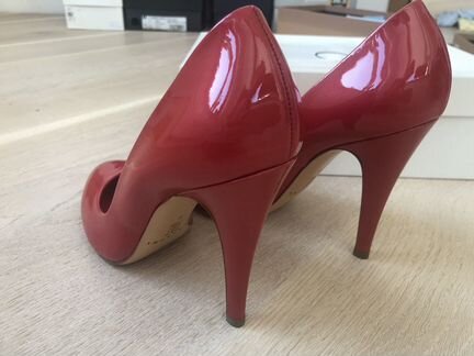 Туфли casadei новые, размер 39