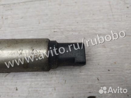 Клапан изменения фаз грм Audi A6 C6 AUK 2005