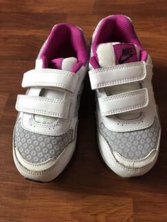 Кроссовки nike 28 новые