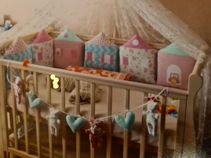 Бортики на детскую кроватку