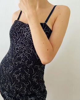 Платье с пайетками