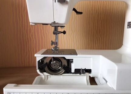 Швейная машинка Janome 394
