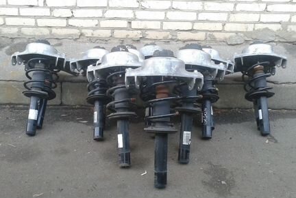 Стойка амортизатор ауди А4 А5 ку5 Audi A4 A5 Q5