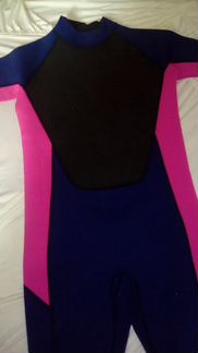 Гидрокостюм 2мм новый на рост до 175 см