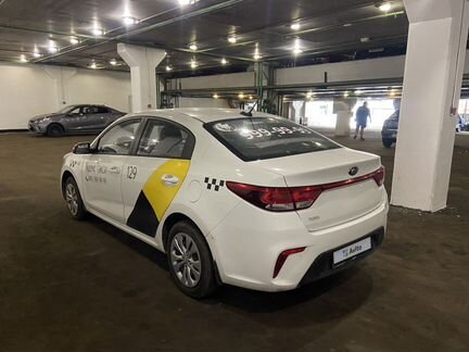 KIA Rio 1.6 AT, 2018, битый, 88 339 км
